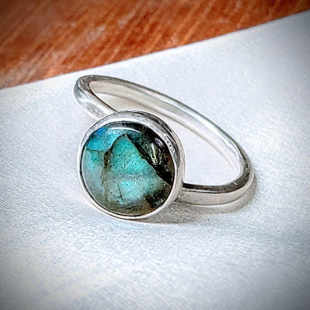 Labradorite sterling silver Ring